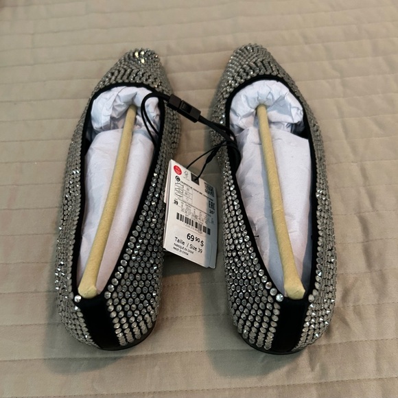 Zara Black Shoes with Crystal Accents - Picture 4 of 8